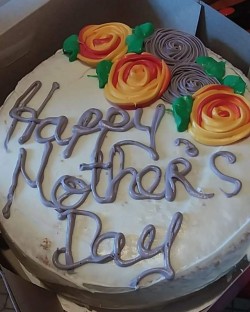 8in cake